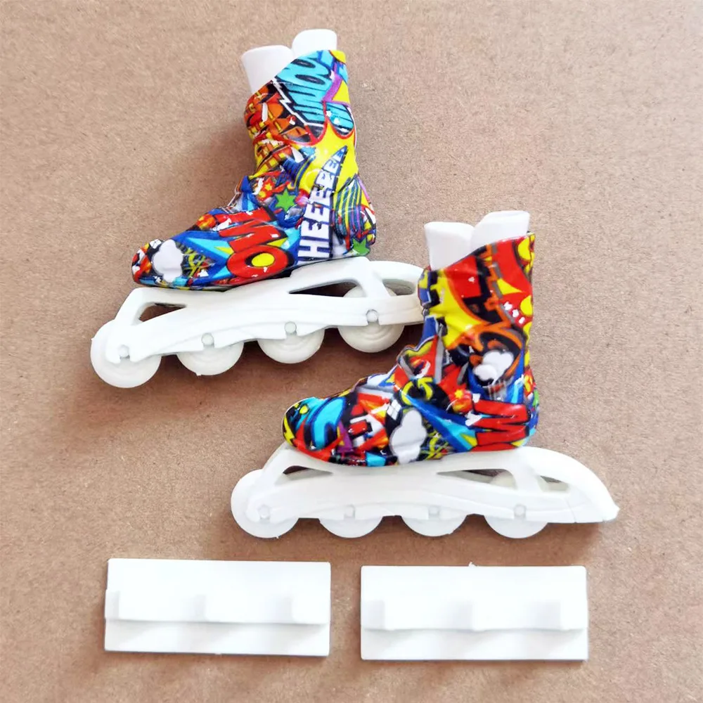 1 Pair Finger Shoe Cute Skate Board Scooter Doll Shoe Toy Fingerboarding Sneaker Mini Roller Skates Ice Skates