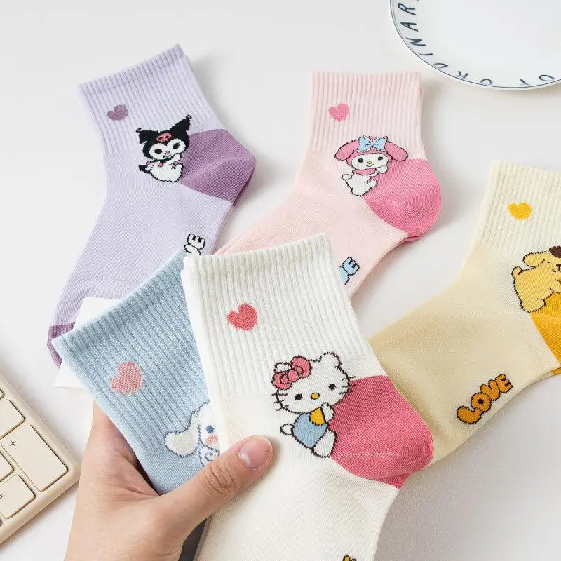 

Детские носки с героями мультфильмов «Hello Kitty», Sanrio, кавайные модные повседневные носки для маленьких девочек, сезонные сезонные носки Kuromi, дышащие тонкие стильные 5 шт.