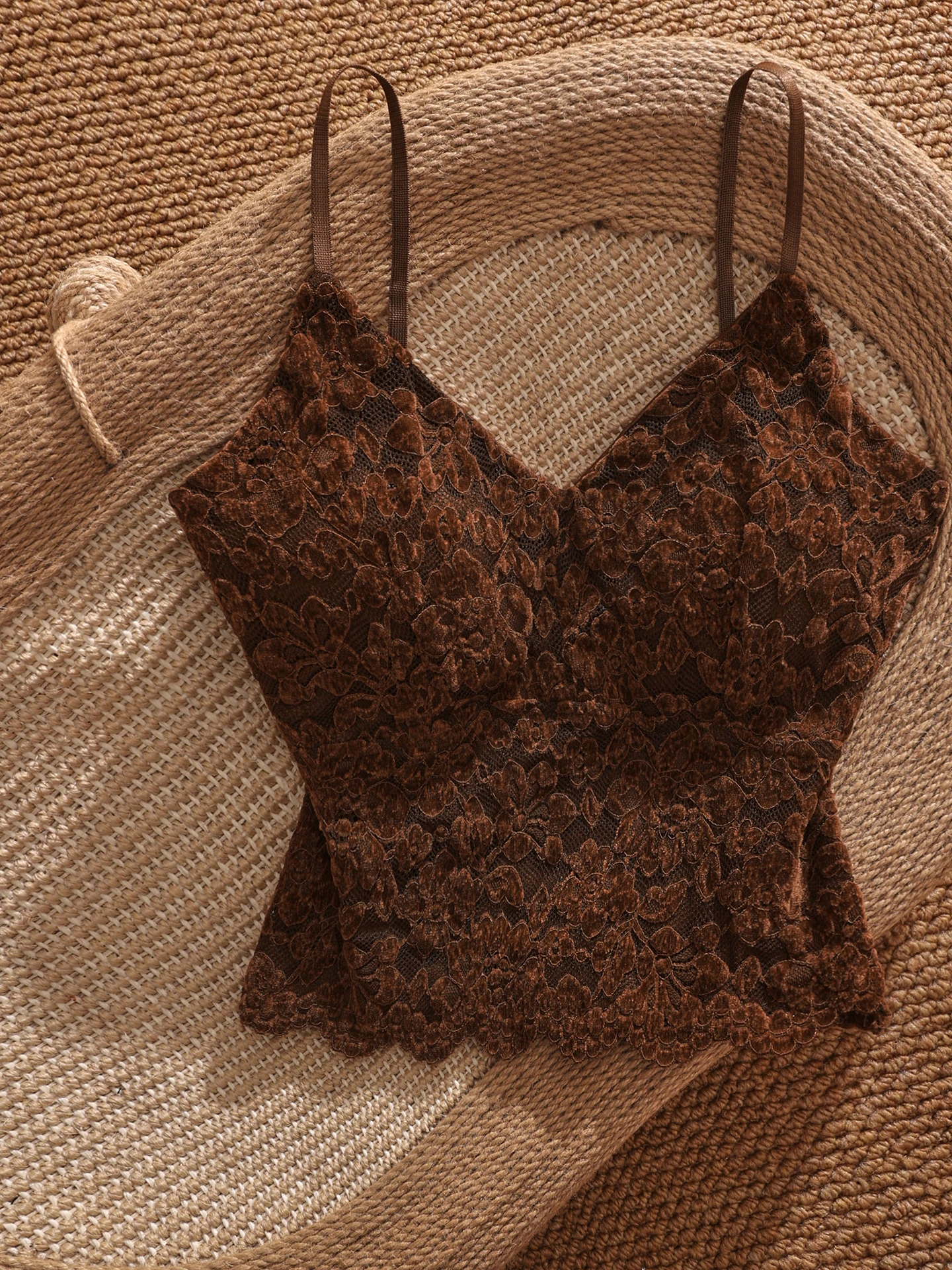 

Сексуальный шикарный жилет на бретелях, верхняя женская модная верхняя одежда с нагрудником, дизайн, длина Ci Walk, повседневная одежда с цветочным принтом