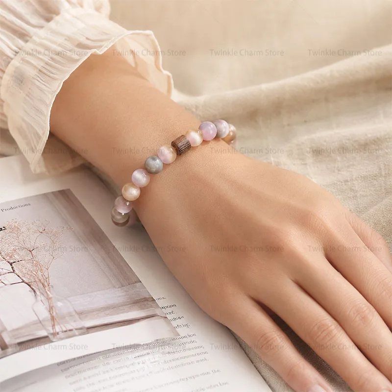 Thumbnail 3 - #58 Womens Bracelets Comparison Guide