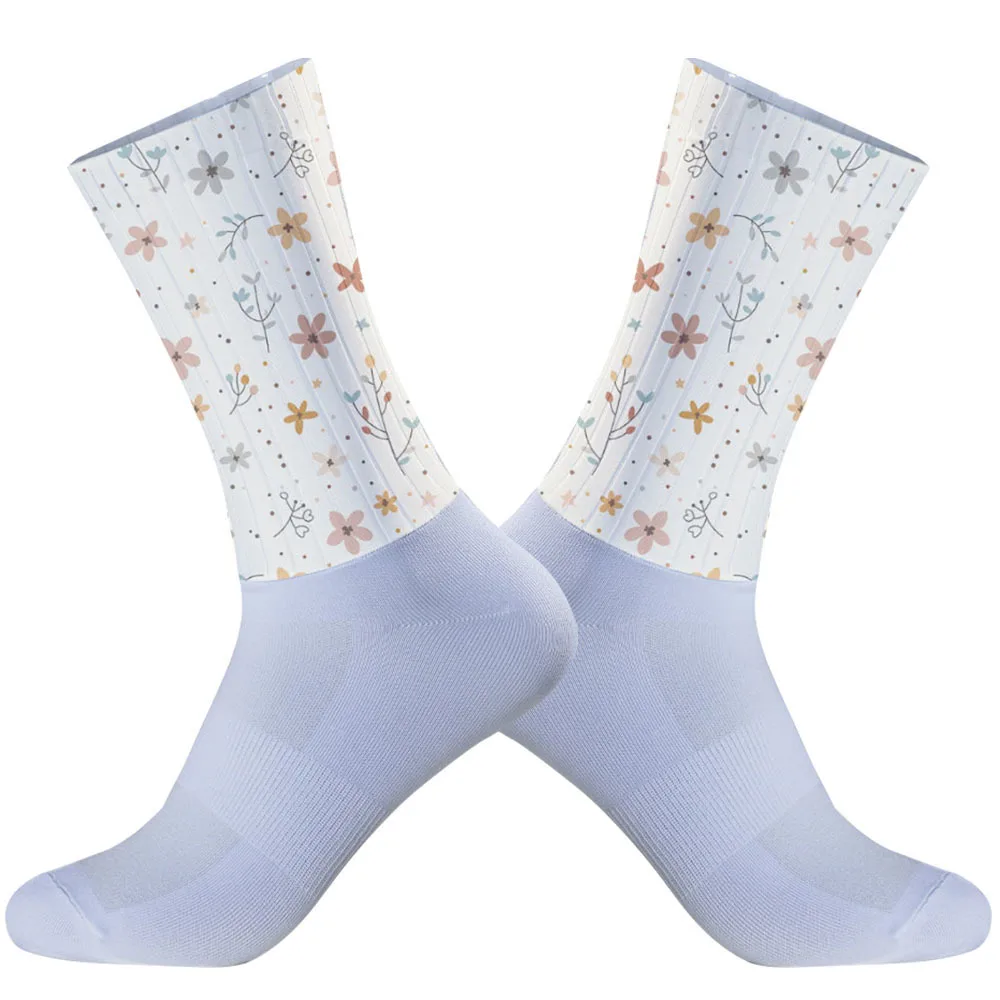 

2025 New Anti slip silicone cycling socks with stable fit, the first choice for mountain cycling!