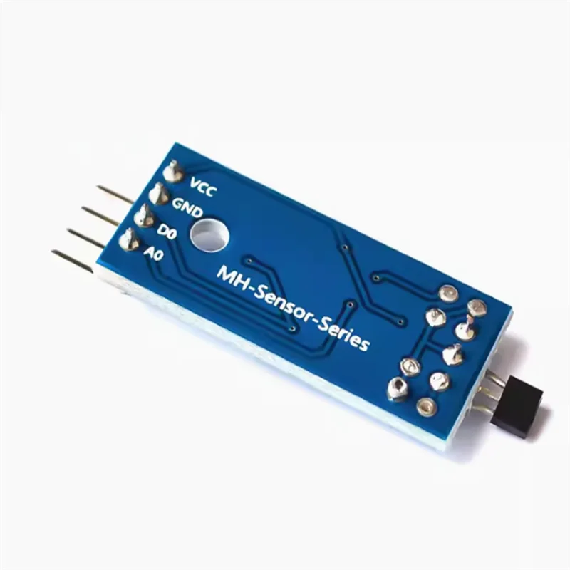 LM393 3144 Hall sensor sensor module speed counting Working voltage: DC 5V Sensitivity adjustable (fine adjustment)