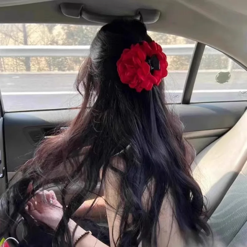 Neue Rose Haar Krallen Vintage Mode bunte Blume Haars pange einfache Frauen Haarschmuck für Frauen Hai Haarnadel Kopf bedeckung