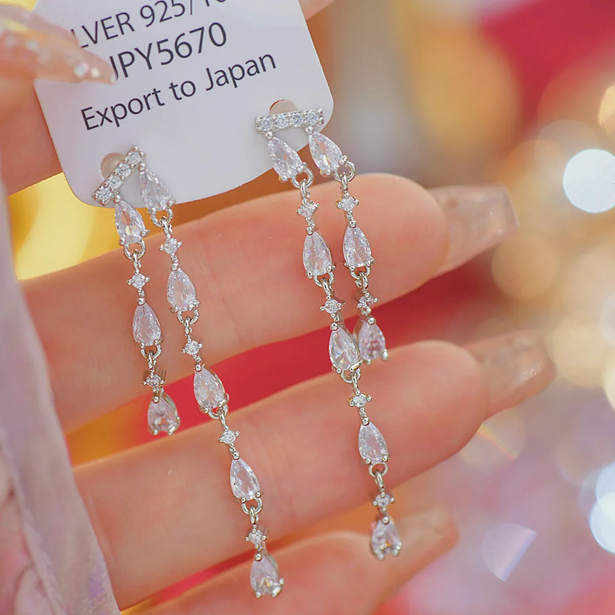 2023 New Summer Sweet Tassel Long Earrings Design Sense Temperament Glittering Inlaid Zircon Fashionable Female Earrings