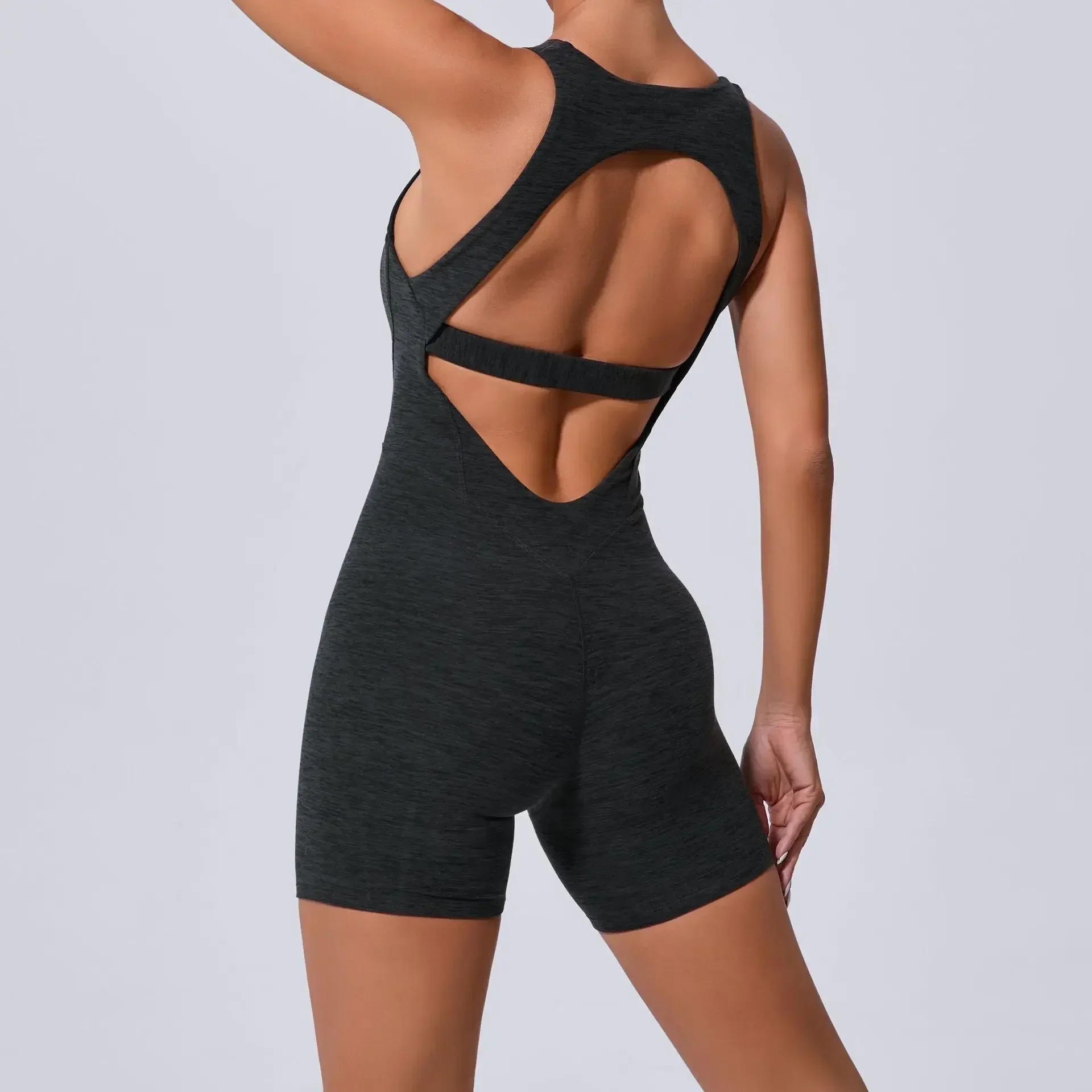 Seamless Yoga Sets Sports Fitness High Waist Hip-lifting Shorts Backless Shockproof Bra Suits Workout Gym Shorts Sets for Women