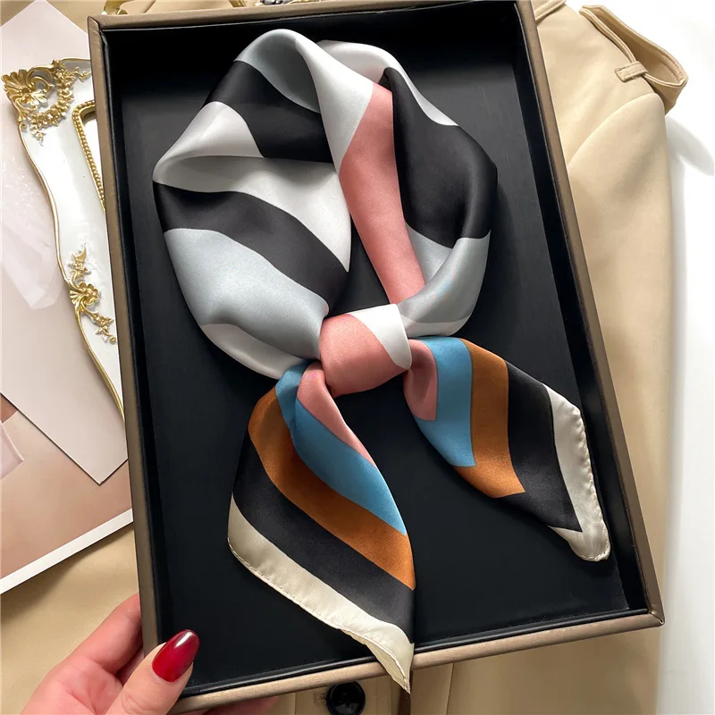 Geometrische Colorblock Vierkante Imitatie Zijden Sjaal Vrouwen Satijnen Sjaal Wrap Hijab Vrouwelijke Haarband Luxe Hoofddoek Echarpe