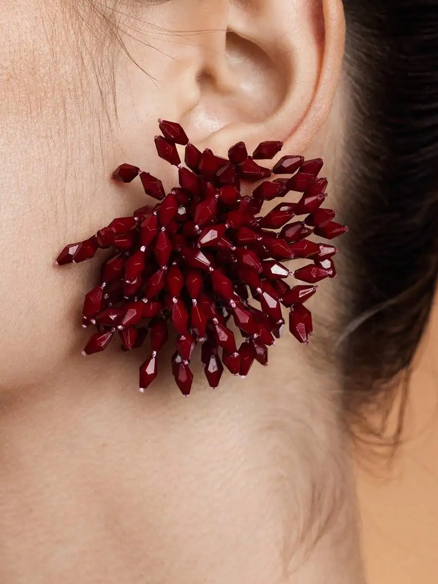 1 Pair Handmade Lightweight Minimalist Earrings in Bold Red Tone for Everyday Wear