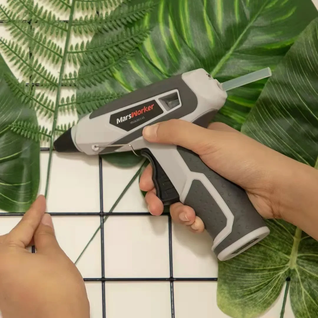 Xiaomi MarsWorker AC Hot Melt Glue Gun with 7mm Glue Sticks Electric Thermal Glue Gun Hot Melt Adhesive Home DIY Tool