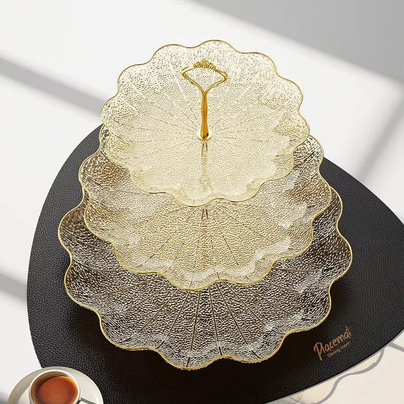 High Quality Eco Friendly Three Layer Luxury PET Plastic Plate for Family Birthday Wedding Party Dessert Fruit Snacks