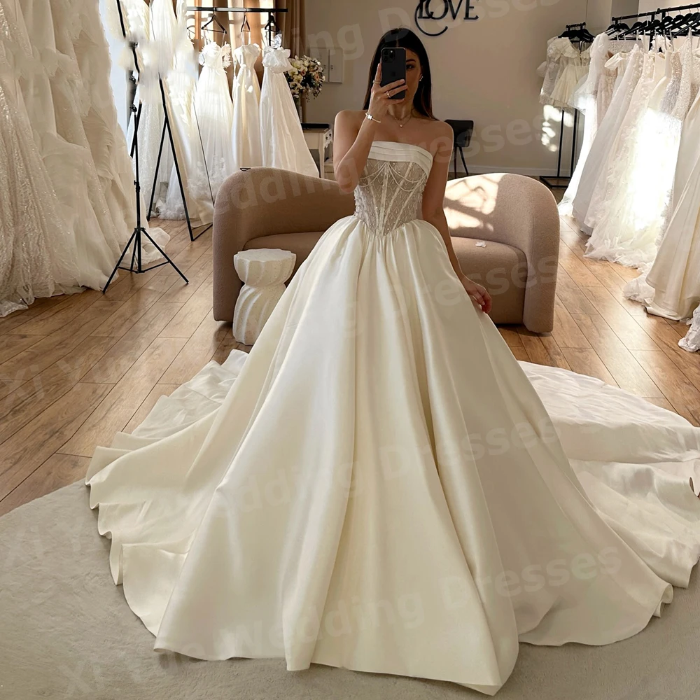 Robes De mariée simples ligne A pour femmes, sans bretelles, robes De mariée personnalisées sans manches en Satin