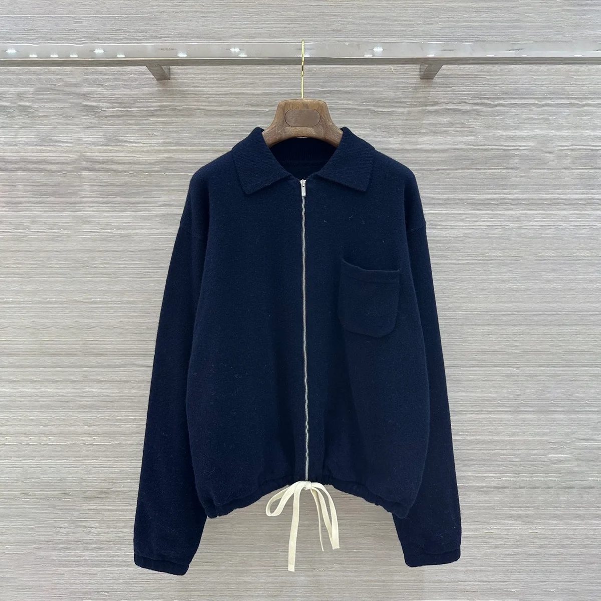 2026 high-quality women's contrasting color drawstring hem loose zipper short cardigan26101643