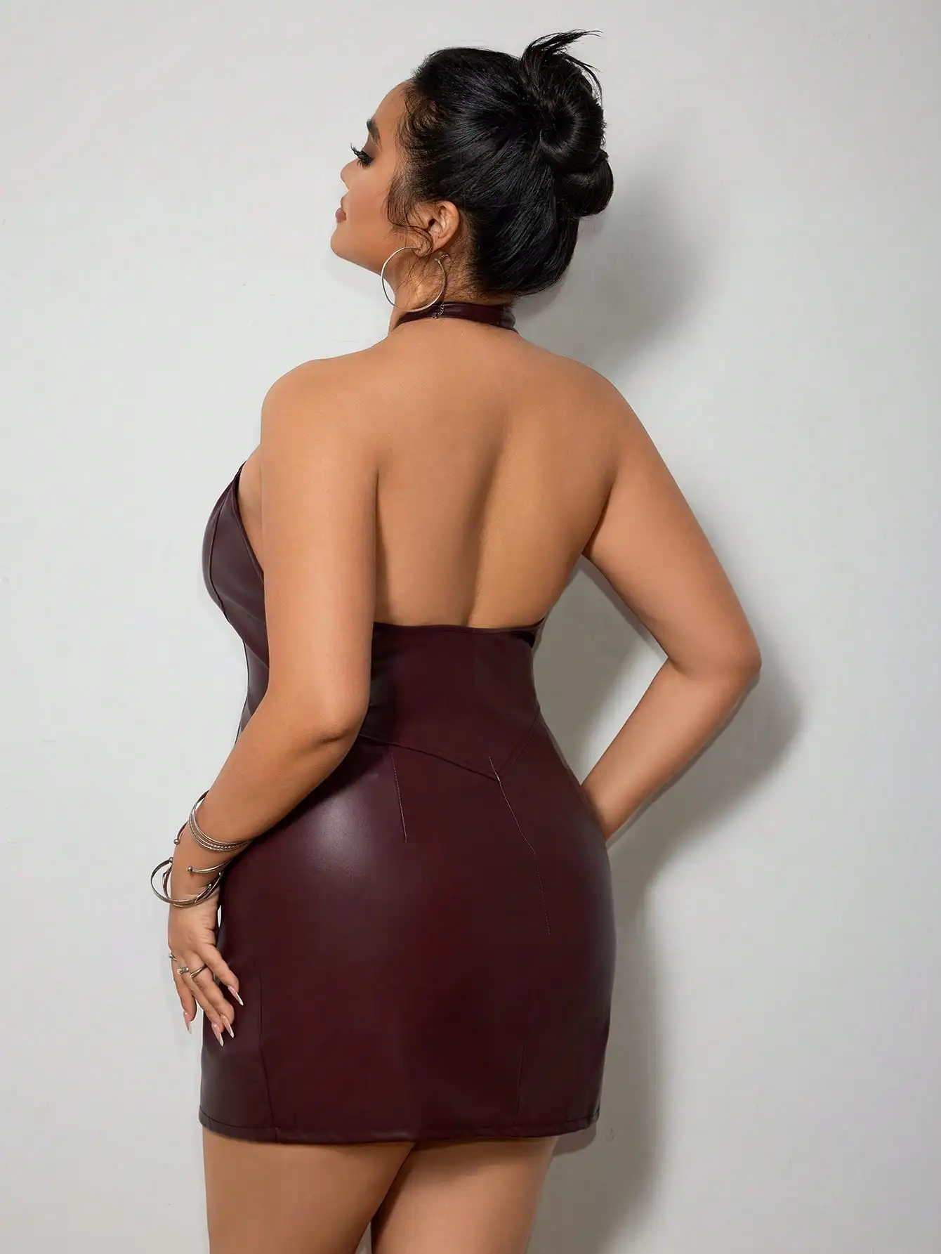 

Темно-сексуальное облегающее платье больших размеров с глубокой молнией и висячим вырезом из искусственной кожи, женский модный ночной наряд в готическом стиле