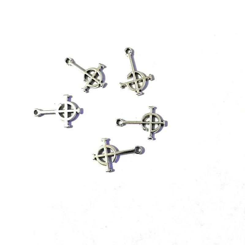 50pcs Mysterious Cross Ghost Destiny's Gate Key Pendant Charm Punk Cross Ghoul Chain Ghost Band Grucifix Pope Emeritus DIY