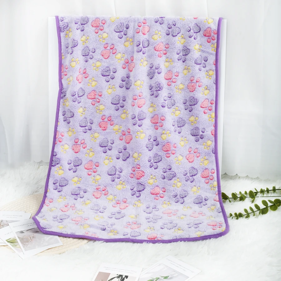 Soft Fluffy High Quality Pet Blanket Flannel Dog Sleep Blanket Paw Print Pattern Hamster Mat Warm Comfortable Cat Dog Blankets