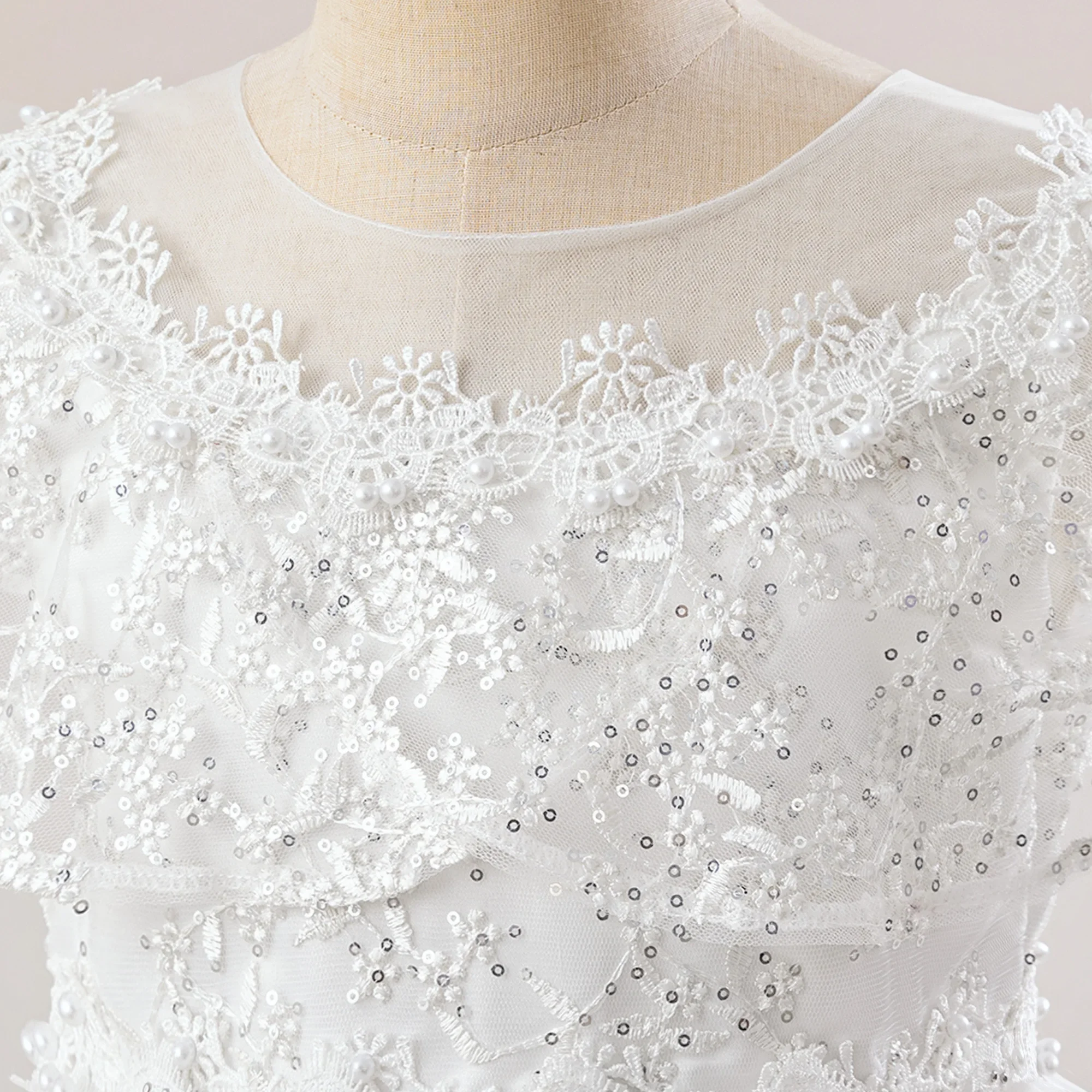 Eleganti abiti da ragazza di fiori bianchi Abito da principessa a trapezio alla caviglia per feste di matrimonio e serate di prima comunione Abbigliamento per bambini