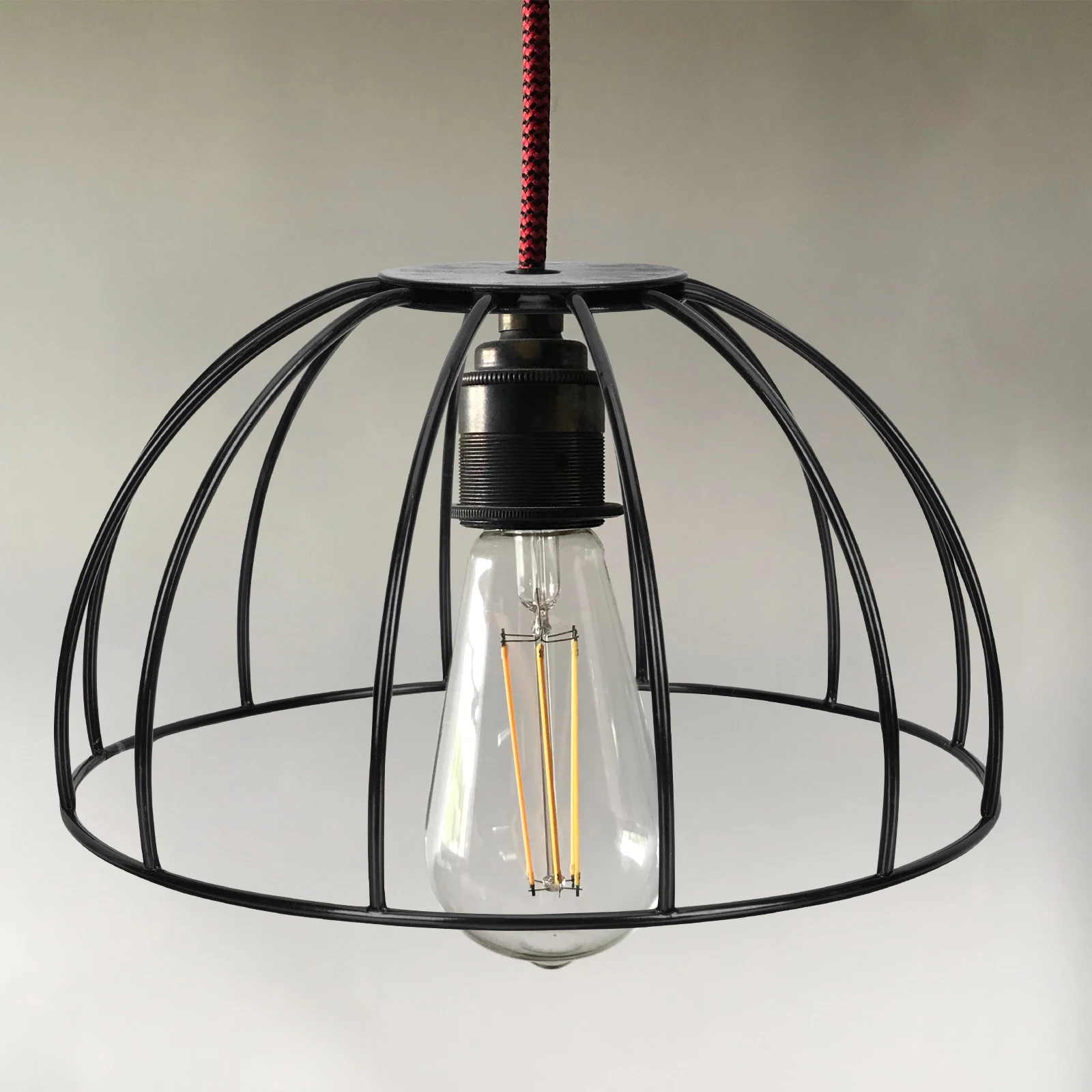 

Black Shade Retro Fan Hollow Ironwork Lampshade Cage Cover for Living Room Bedroom Bar Hotel DIY Lampshade Rack