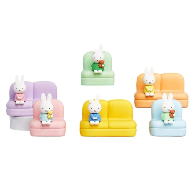 

Miffy dan Rabbit Genuine Capsule Toys Couch Phone Holder Series Trendy Collectible Figurines Adorable Decorative Pieces