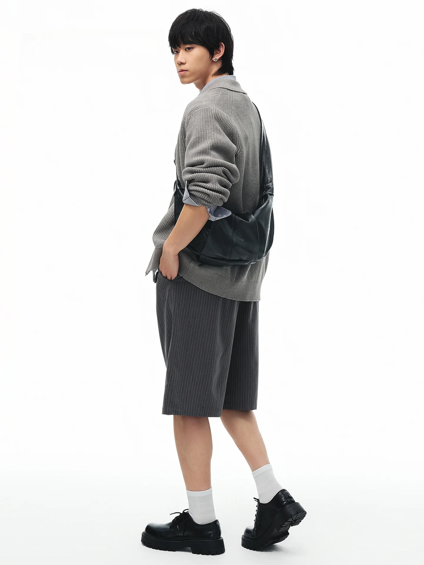 Nesbit Minimalist Korean Style Leather Crossbody Bag for Men Casual Single Shoulder Bag 2026 New Cow Horn Bag Soft Foldable