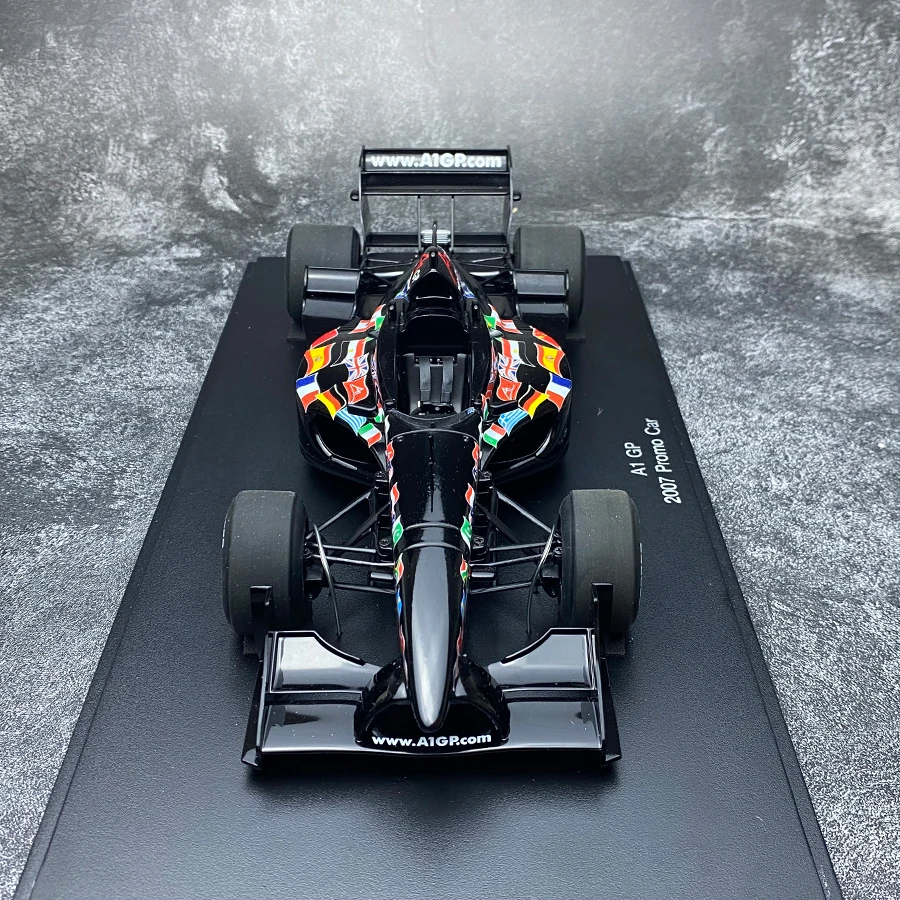 AUTOart 1/18 A1 GP Formula Racing Model Alloy Car Model Collection Gift Static Model Holiday gift Collection