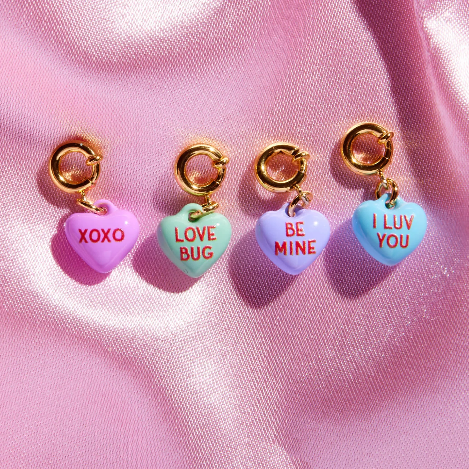 

1pcs Heart-shaped Letter Charms Pendants Honey Heart-shaped Charms for DIY Necklace and Earrings Accessories