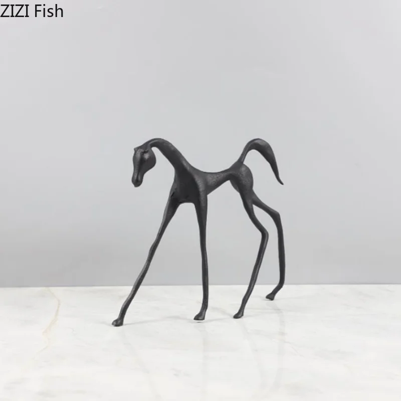 Creative Cast Iron Dark Horse Red Horse Animal Sculpture Desktop Ornament Living Room Decoration Artwork Home Decoration Gift