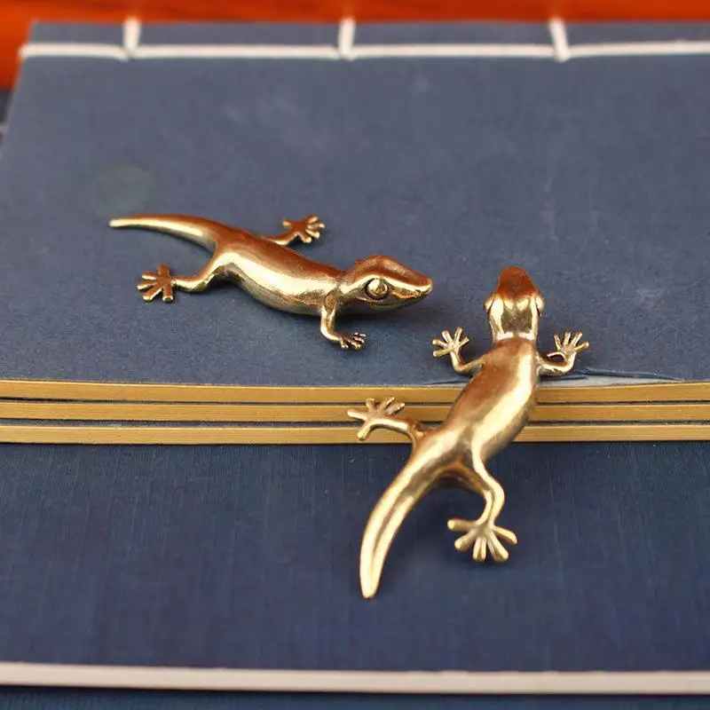 Messing-Mini-Insektenfiguren im Vintage-Antik-Finish mit aufwendigen Schnitzdetails für Heimdekoration, Schreibtischdekoration, Sammlerstücke und Geschenke. – Detail 7