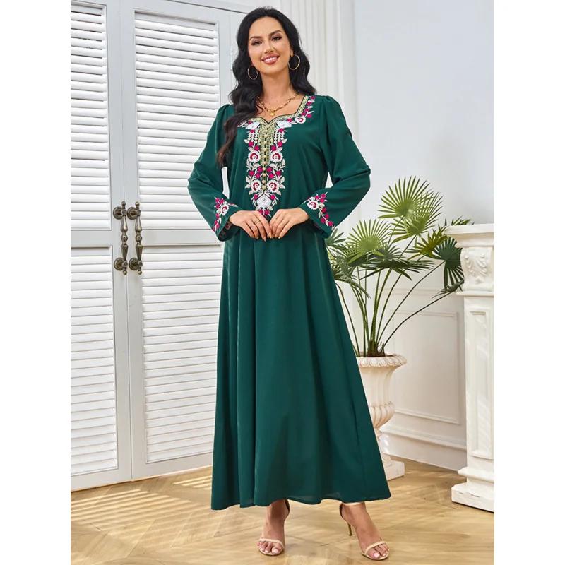 

2025 New Middle Eastern and Western European Robe Women's Long Dress New Embroidered Fashion Long Dress