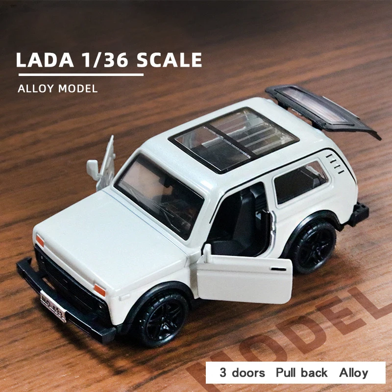 1:36 Alloy Diecast LADA Hatchback Vintage Car Model Classic PullBack Car Miniature Vehicle Replica For Collection Gift Kids