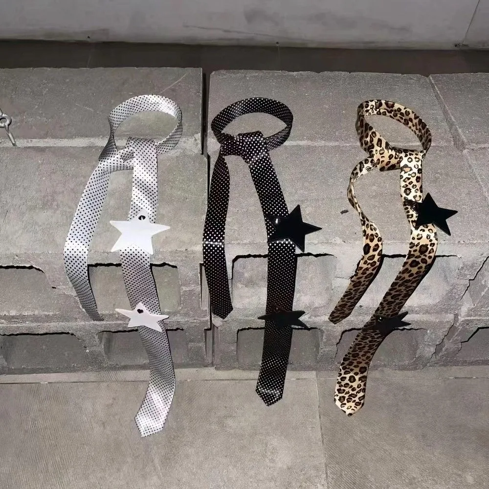 レトロエレガントなヒョウ柄スカーフスパイシーガールスタースカーフヘアバンド手結びスタイリッシュな水玉模様のウエストベルト日常着