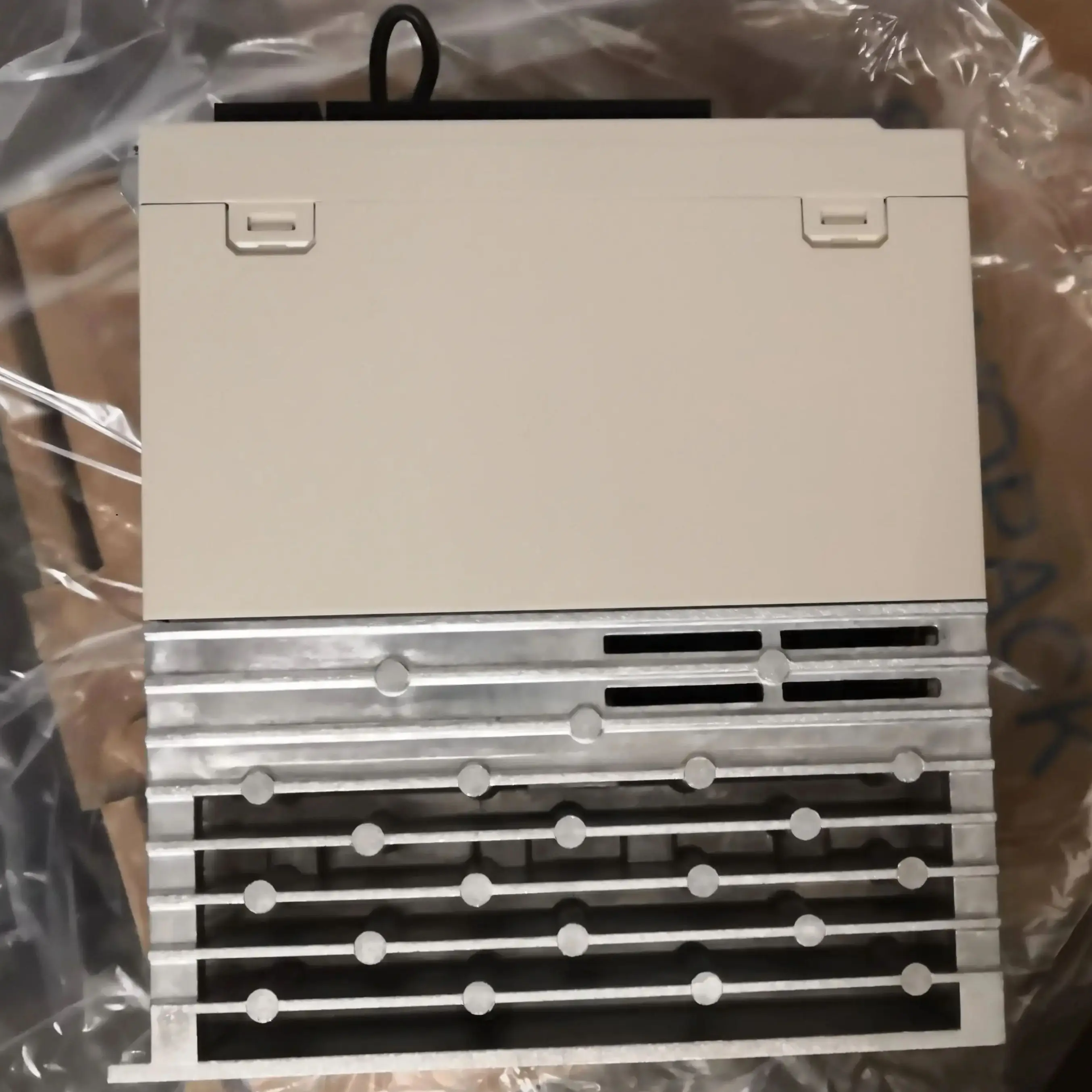 SGPMS-1R5A10A محرك سيرفو جديد تمامًا SGPMS 1R5A10A، شحن سريع