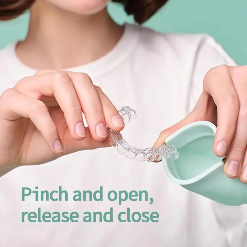 estojo-de-viagem-fofo-para-retentores-e-alinhadores-de-silicone-para-uso-com-dentaduras