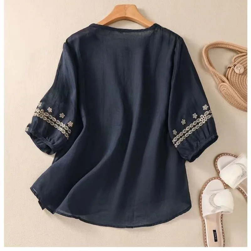 2024 New Retro Cotton Linen Embroidery Women\'s Summer 3/4 Sleeve Solid Korean Commuter Round Neck Loose Versatile Pullover Tops