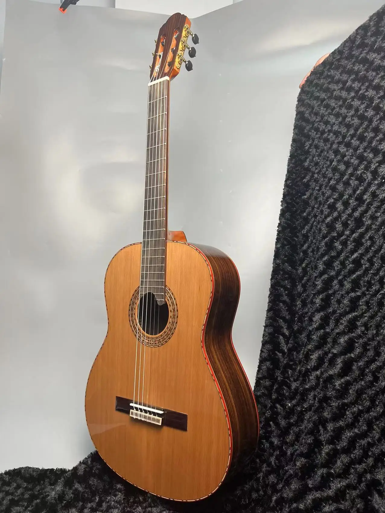 36 inch Classical guitar with Nylon string 580mm,nut 50mm,Solid cedar top/Solid rosewood body