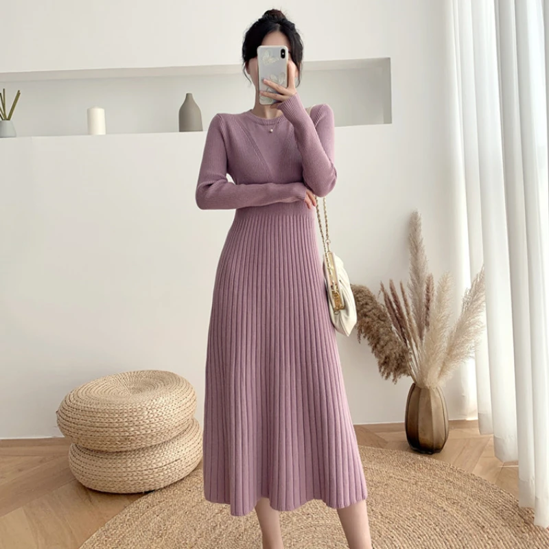 Neues Herbst-Winter-Strickkleid mit O-Ausschnitt und langen Ärmeln im französischen Stil mit hoher Taille, solides, schlankes, mittellanges A-Linien-Pulloverkleid