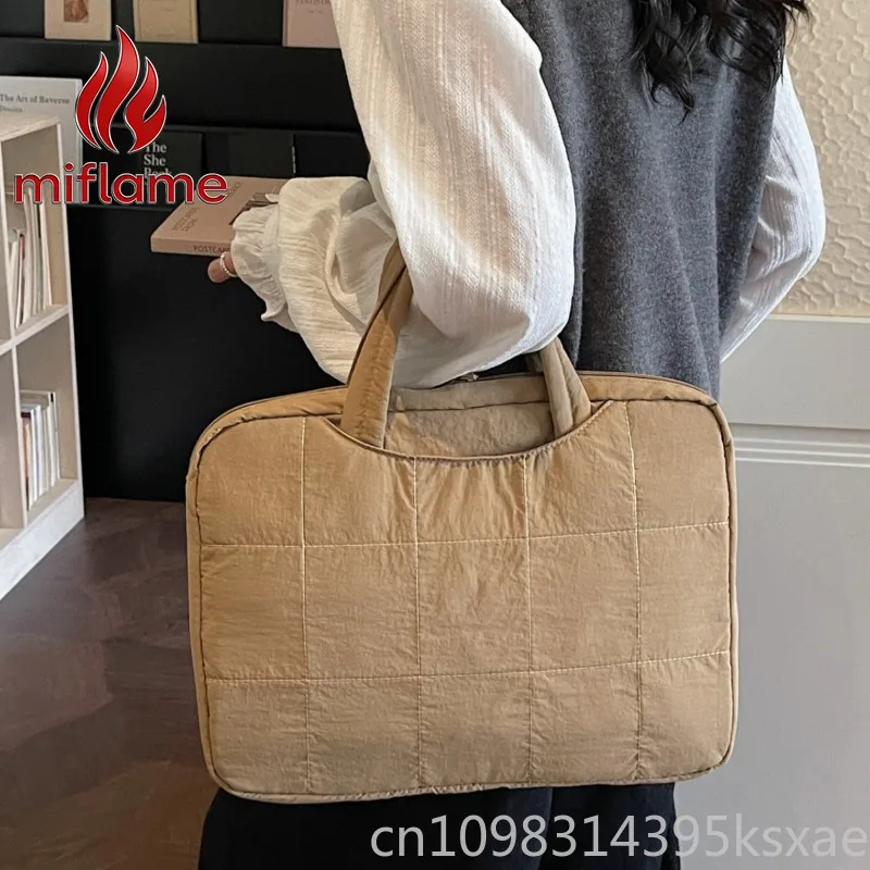 

Women's East-West Laptop Tote Bag with Large Capacity, Padded Laptop Sleeve, Stylish Work Bag for Commute Travel