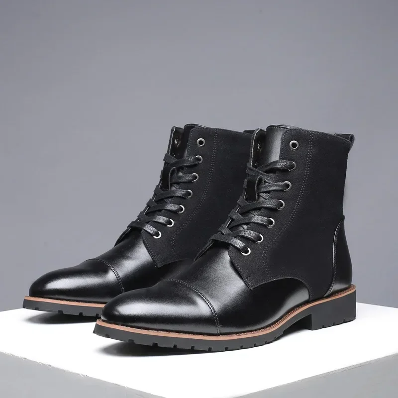 Botas informales de cuero para hombre, botines de encaje, Color sólido, talla grande, nuevo diseñador, moda, Otoño e Invierno