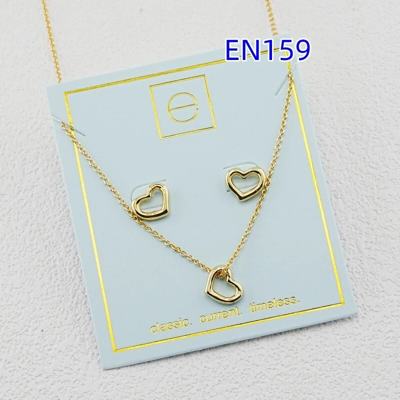 VKVVA Fashion Jewelry Heart Stud Earrings and Necklace Set 2pcs for Women Birthday Gifts Romantic Elegant Unique Gift