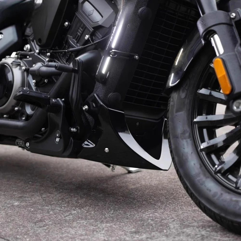 

Modified Lower Fairing Special Bracket Decorative Cover, Non-destructive Direct Fit for Benda Black Flag 500