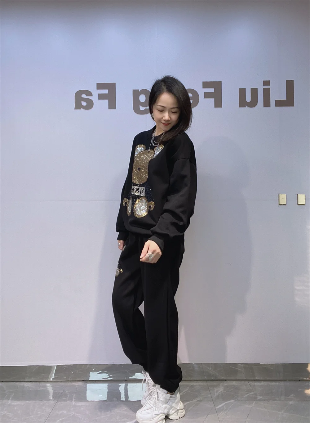 

2026 Spring Autumn Cartoon Bear Oversized Pant Sets Woman Casual Pullover O Neck Sweatshirts & Pant Sets Outfits Vestidos