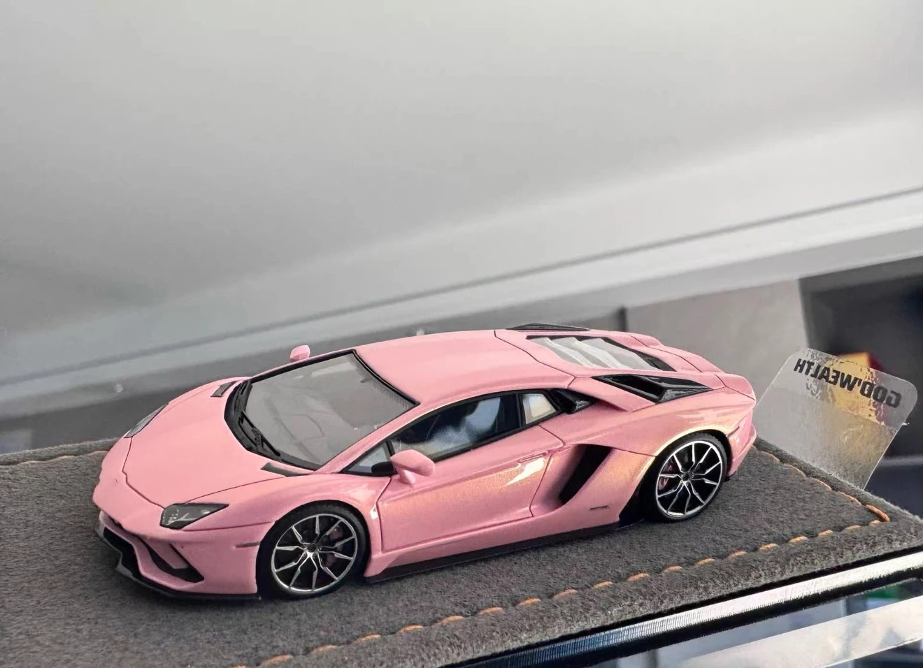 GW God Wealth 1:64 Aventador lp740 Customized 33 Pink No.1 Diecast Model Car Resin Limited edition
