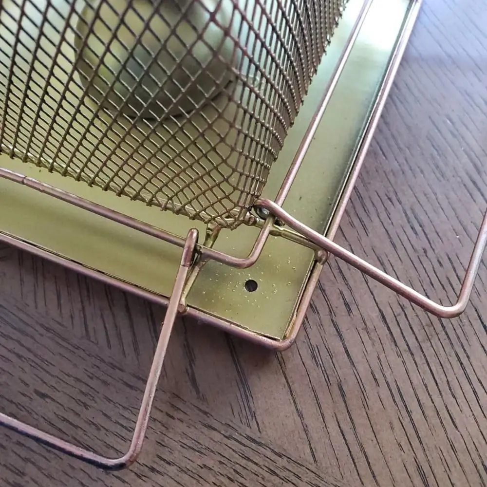 

Large Capacity Garden Bird Feeder Iron Heavy Duty Bird Food Bowl Hanging Squirrel Proof Parrot Feeding Station Lawn