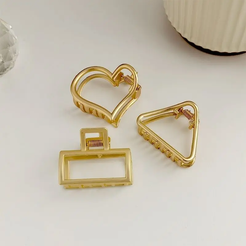 Korean Metal Hair Clip Claw Clamp High Quality Gold Hollow Geometric Hair Claw Clip Headwear Girls Women Hair Accessories