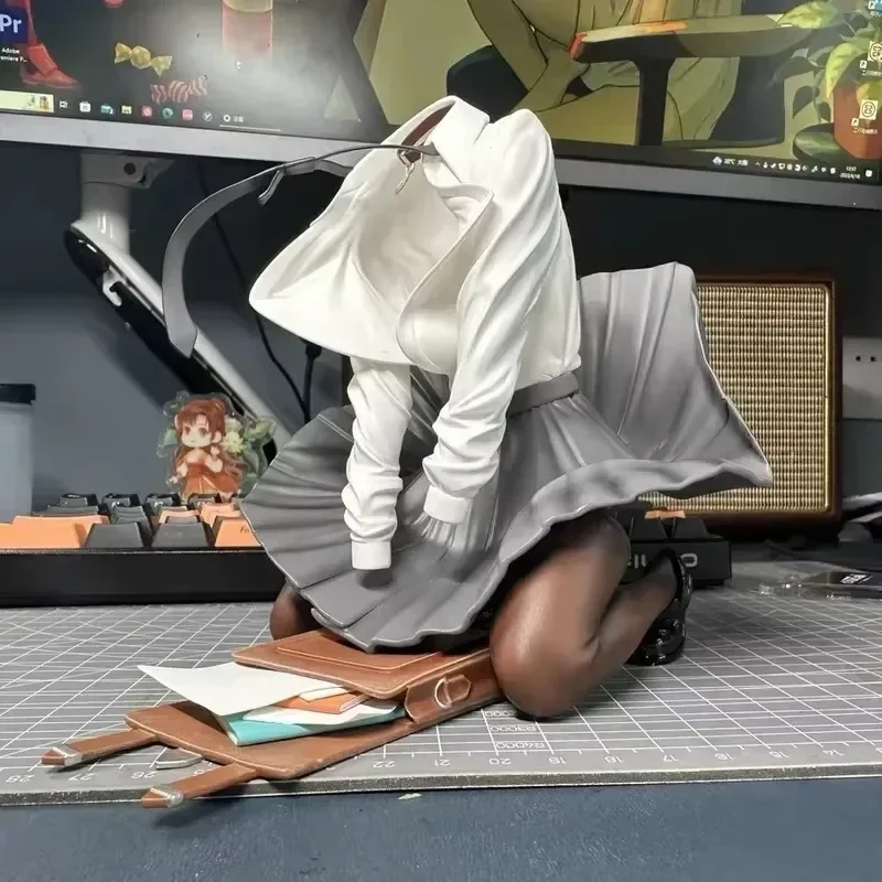 

Spot Uc Beautiful Girl Demon House Gk Foot Jade X Painted Flower Choke Vegetables Rises Wind Sailor Suit Statue Model Toys