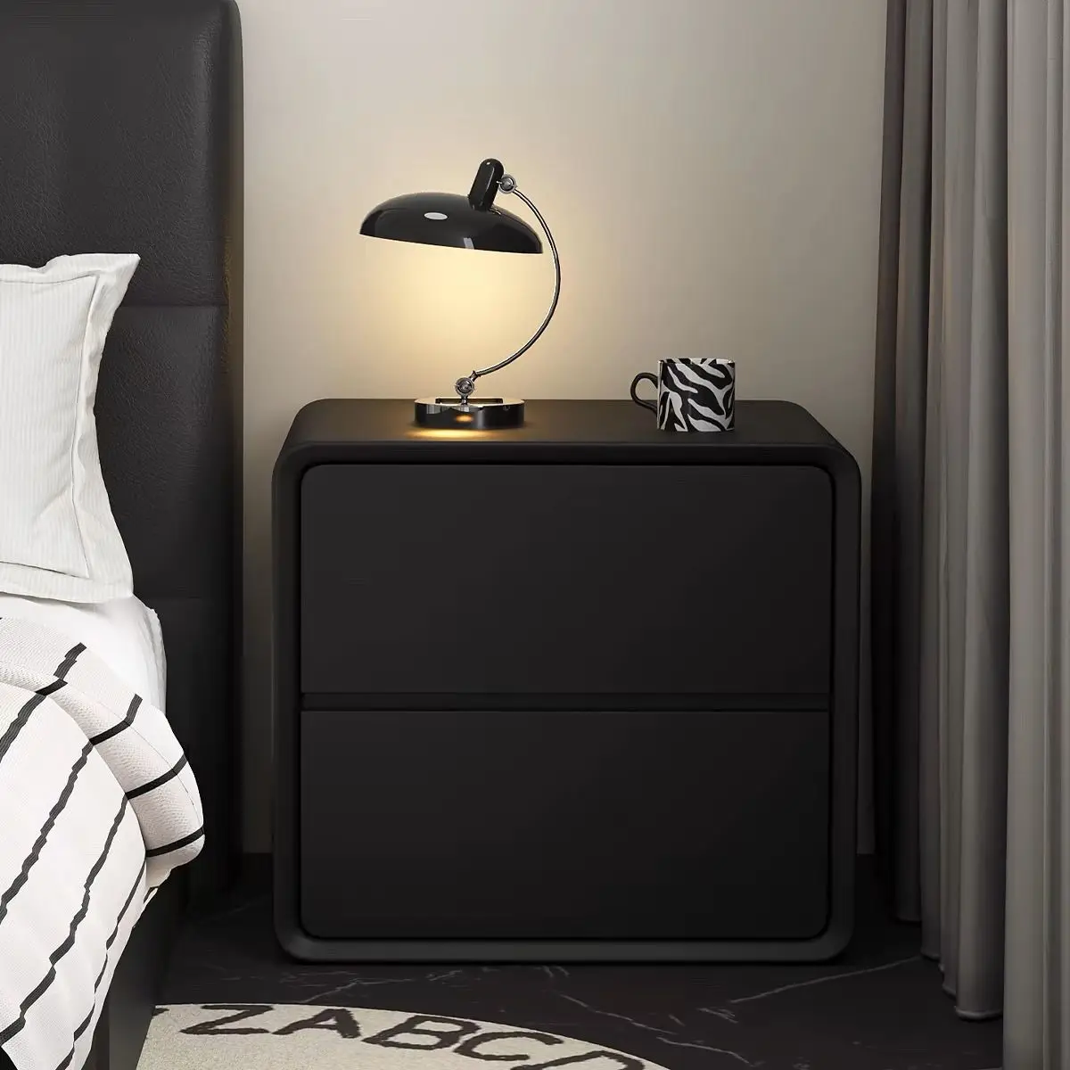 table-de-chevet-italienne-simple-et-moderne-en-bois-massif-couleur-creme-petit-rangement-luxe-leger-chambre-a-coucher-protection-environnementale-avancee-complete
