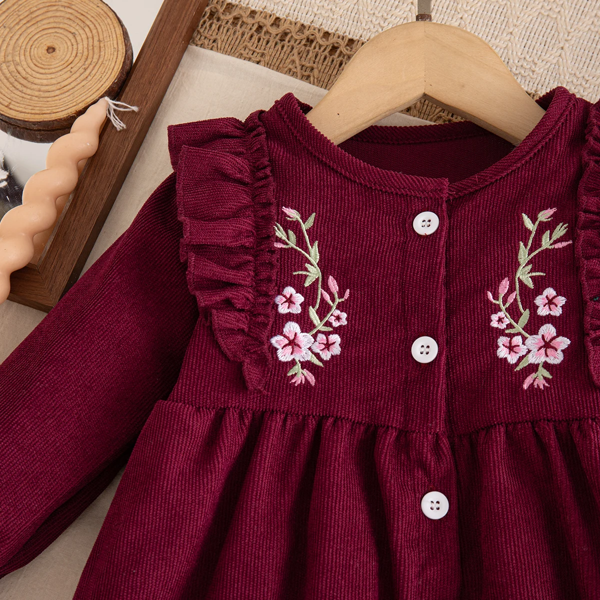 Frühling und Herbst Neues Blumenbesticktes Baby-Mädchenkleid Süße Kinderkleidung mit langen Ärmeln (6 Monate - 3 Jahre) – Detail 10