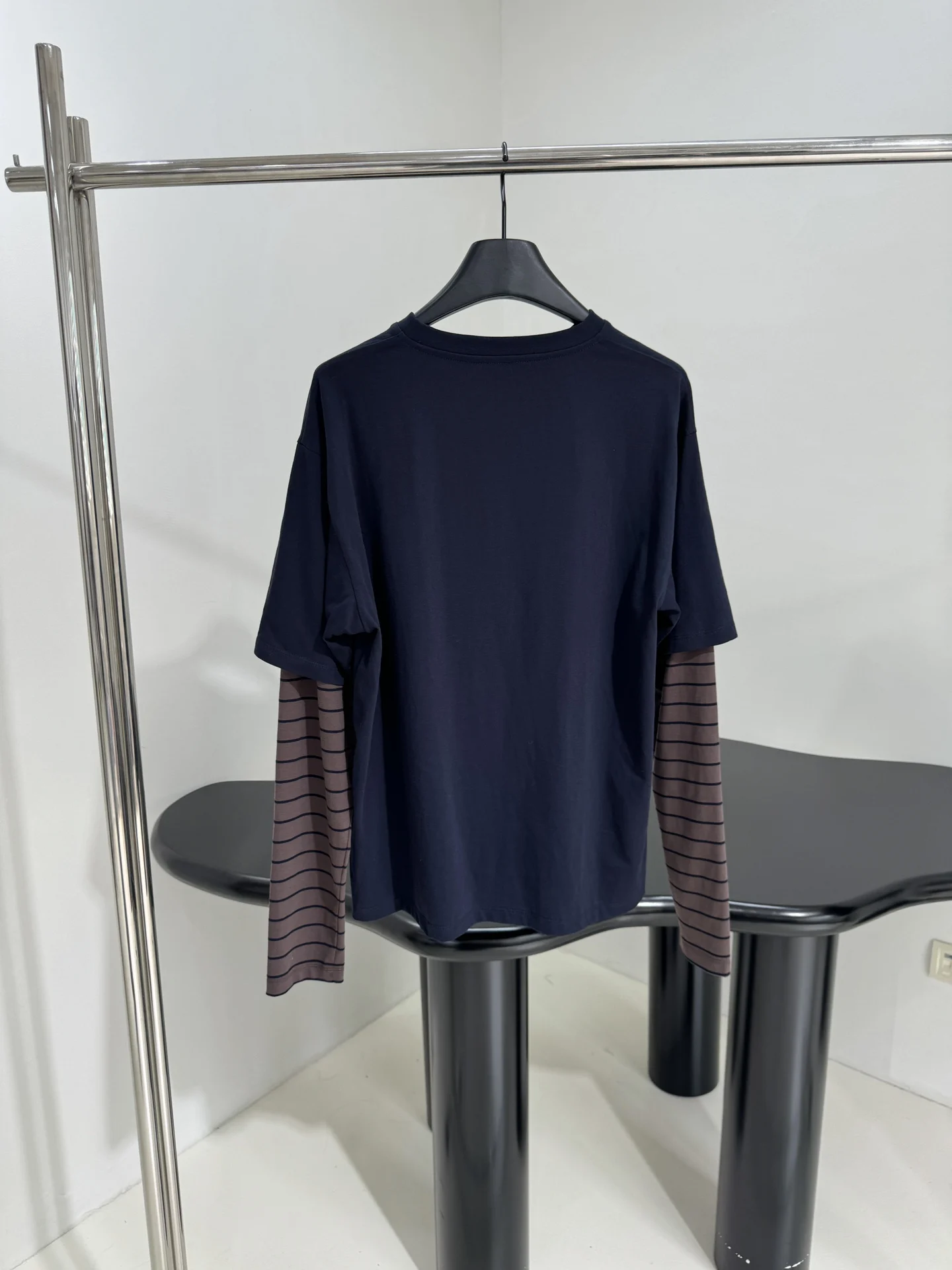 

Faux Layered T-Shirt - Slim Fit Two-in-One Design, Ultra Soft & Stylish for Everyday Wear
