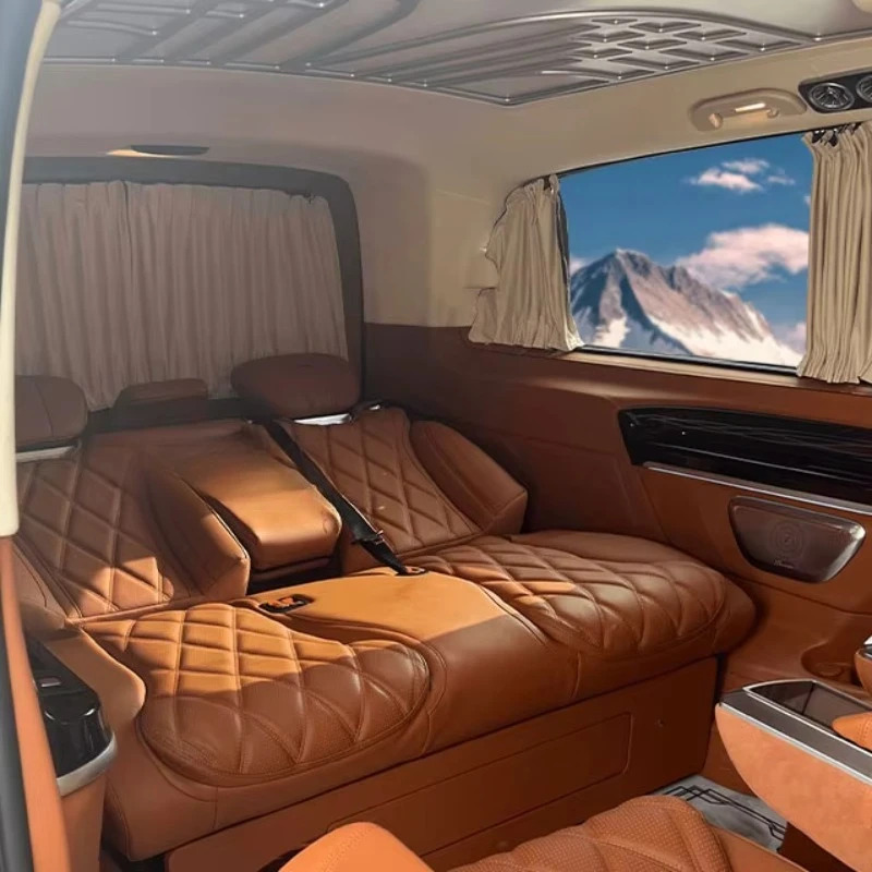 

Модификация интерьера автомобиля V-класса, VITO, установленная с затемняющими шторами из из износостойкого замшевого материала.