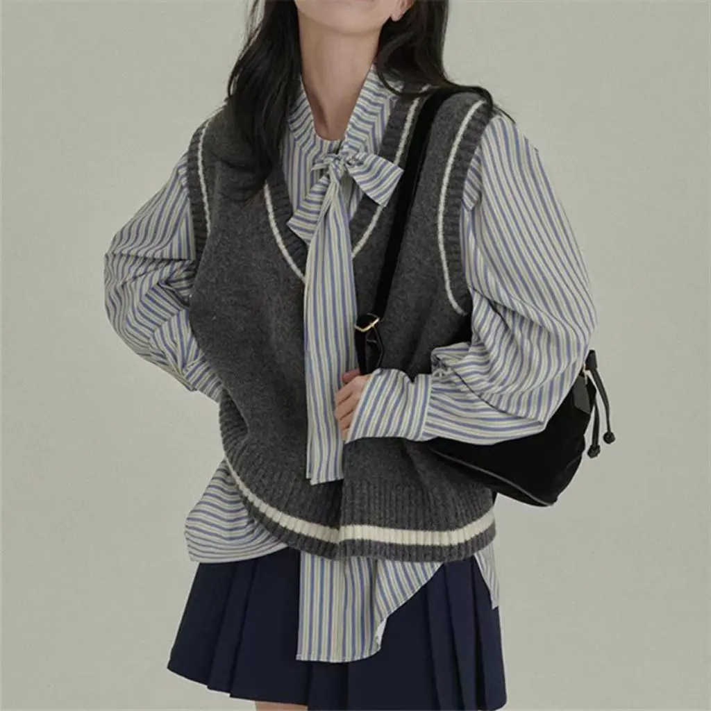 

Women's Loose Knitted Vest Spring V-Neck Stacked Wear All-match College Style Sweater Vest for Ladies