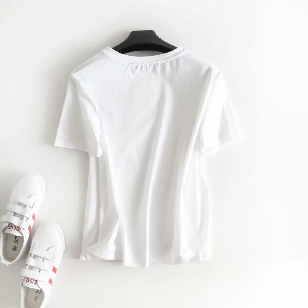 

Корейская женская футболка с вышивкой перьями, однотонная летняя новинка, оптовая продажа 32DING-032