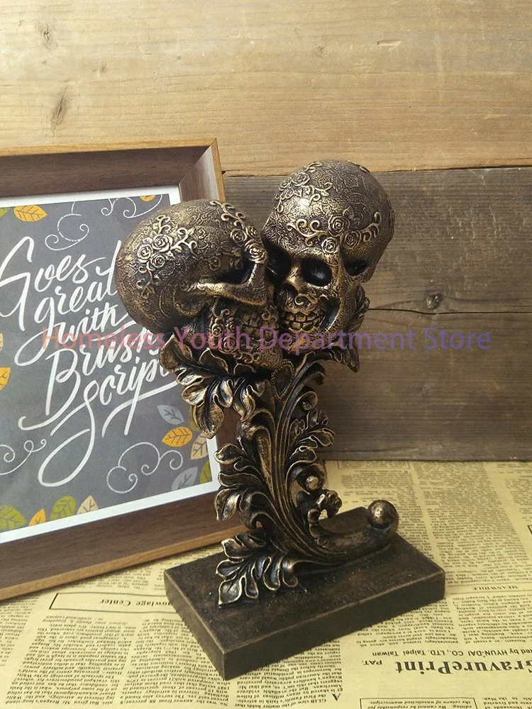 

Personality Skull Candlestick Resin Crafts